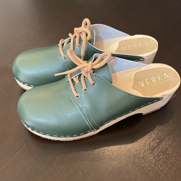 Verka Green Slip-On clogs. Size 8 (39). Made in Sweden. 2” heel. Rosett style. - Picture 1 of 11